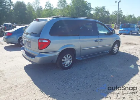 2005 Chrysler Town & Country Touring from USA, damaged, VIN 2C4GP54L85R582809